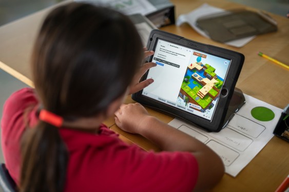 Apple Announces Comprehensive Update of Its “Everyone Can Code” Initiative